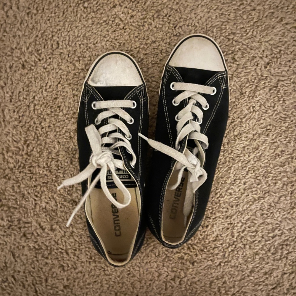 low top black converse